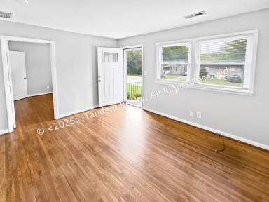 Main picture of 912 Morrow Rd