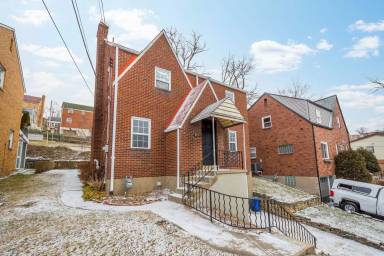 Main picture of 2445 Valera Ave