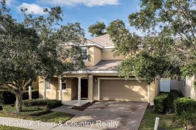 Main picture of 652 Legacy Park Dr