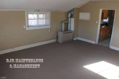 Main picture of 224 W Sweet Ave