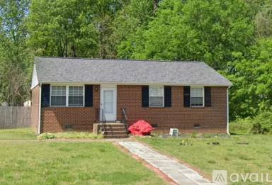 Main picture of 3900 Lamplighter Dr