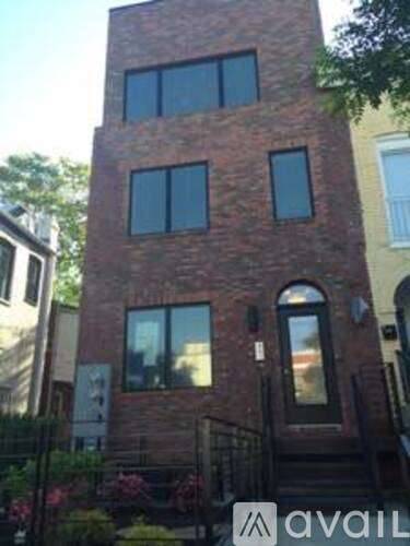 Main picture of 2825 Sherman Ave NW