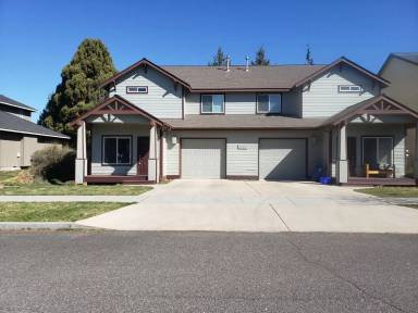 Main picture of 20816 Comet Ln