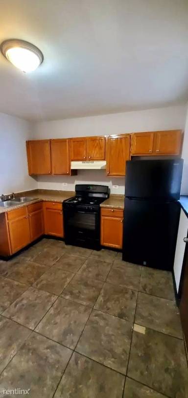 Main picture of 6822 S Perry Ave