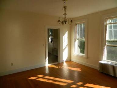 Main picture of 11 Pleasant St - 2