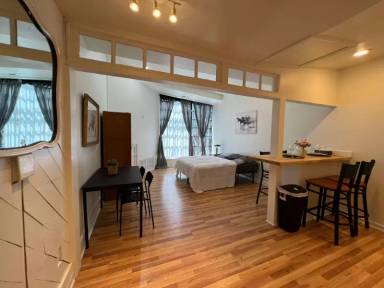 Main picture of 313 2nd St SE
