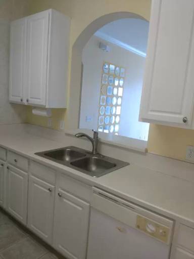 Main picture of Point Meadows Place Condominiums