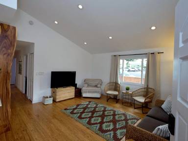 Main picture of 66-498 Kilioe Pl