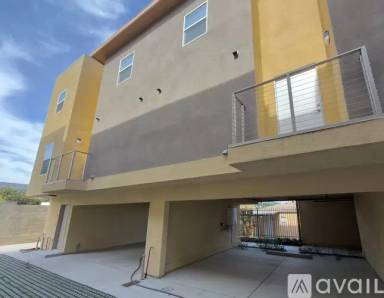 Main picture of 4965 Imperial Ave