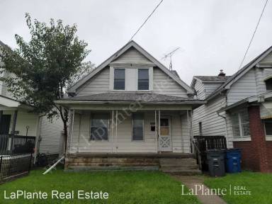Main picture of 3312 Maple St
