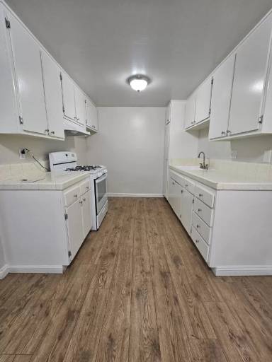 Main picture of 1135 W I St