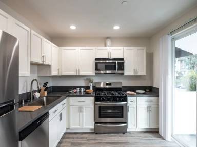 Main picture of 1147 W 37th St