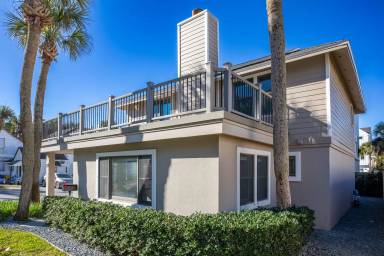 Main picture of 2008 Ocean Dr S