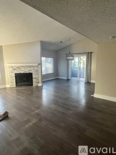 Main picture of 1842 N Vineyard Ave
