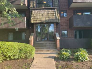 Main picture of 484 Timber Ridge Dr