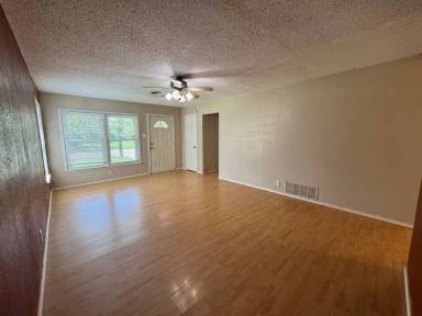 Main picture of 629 Brook Dr