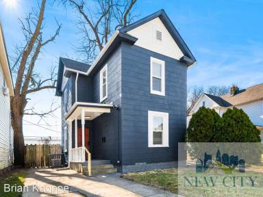 Main picture of 1557 Safford Ave