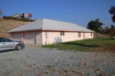 Main picture of 30742 Vails Dr
