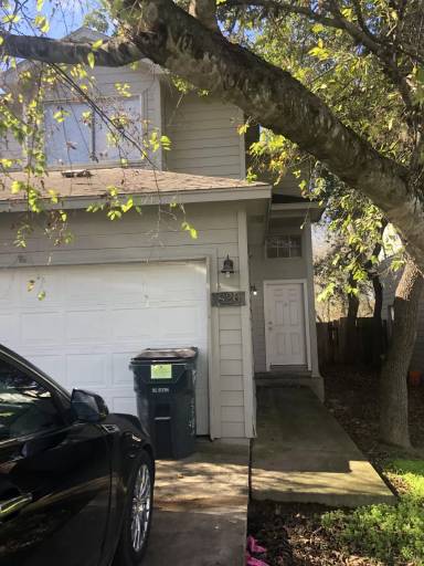 Main picture of 820-822 Sagewood Trl