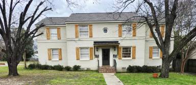 Main picture of 424 N California St