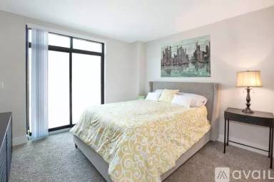 Main picture of 196 W 43rd St