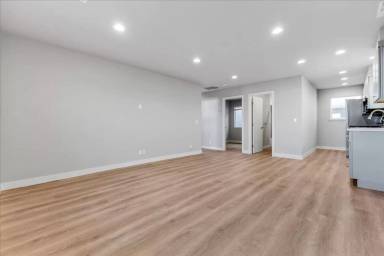 Main picture of 390 Shasta St