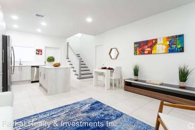 Main picture of 3920 Melaleuca Ln
