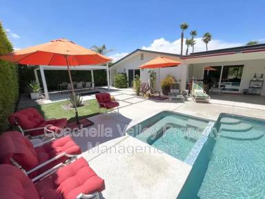 Main picture of 2885 E Venetia Rd