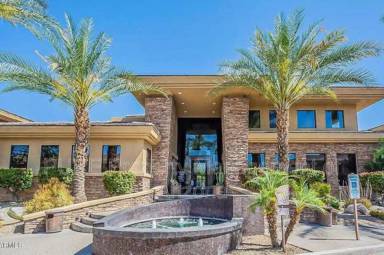 Main picture of Larronata Condominiums
