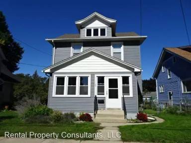 Main picture of 1105 Watson St SW