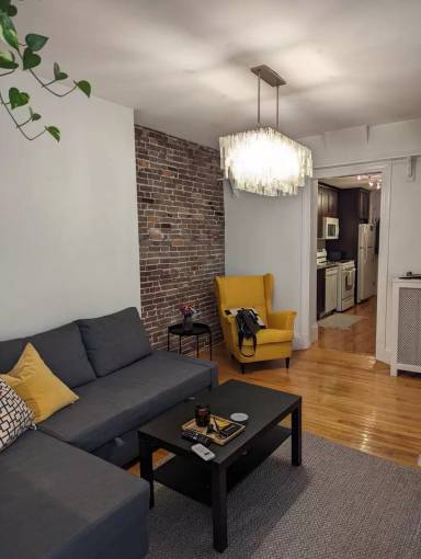 Main picture of 16 Hancock St