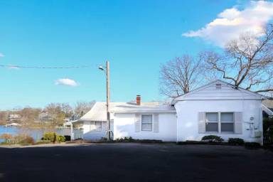 Main picture of 728 Dill Rd