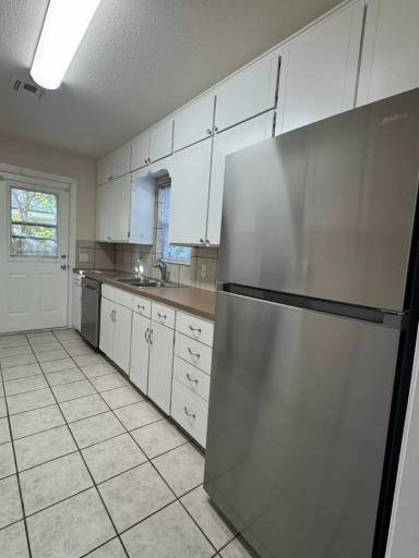Main picture of 3109 NW Liberty Ave