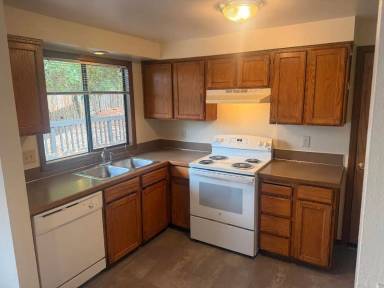 Main picture of 6086 SW 161st Ave