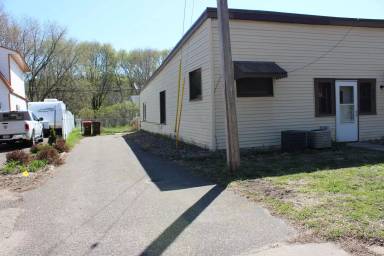 Main picture of 626 7th Ave