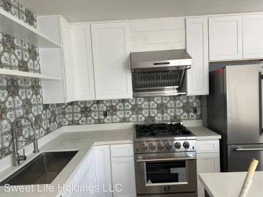 Main picture of 3850 N 12th Ave
