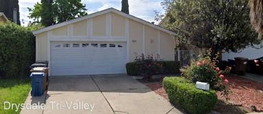 Main picture of 2417 Cypress St