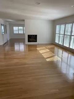 Main picture of 349 S Linden Dr