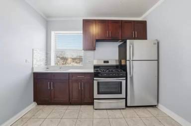 Main picture of 7501 S Stewart Ave