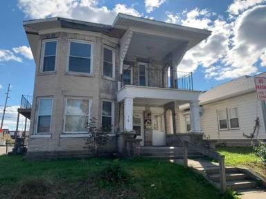 Main picture of 1 W Orchard Pl