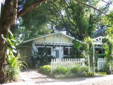 Main picture of 523 Palmer St