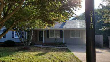 Main picture of 315 Tall Tree Rd