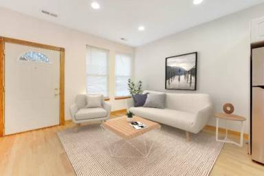 Main picture of 2425 N Greenview Ave