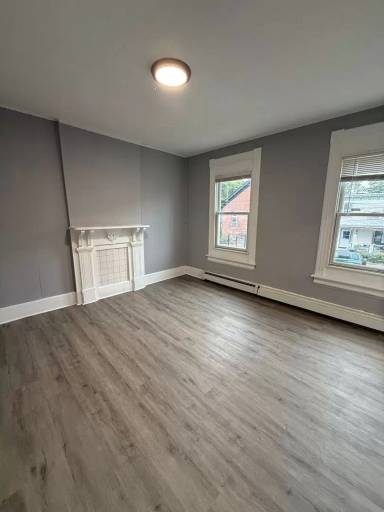Main picture of 123 Benkard Ave