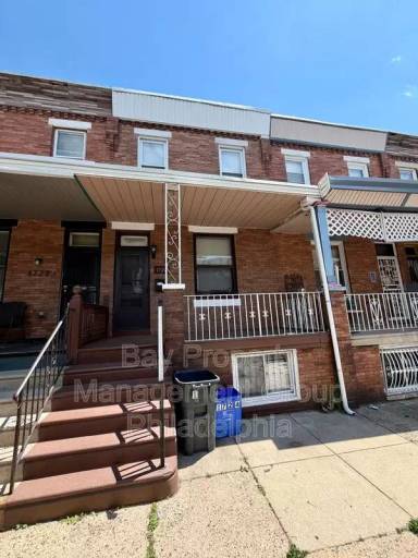 Main picture of 1724 Saint Paul St