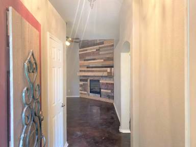 Main picture of 8704 10th St