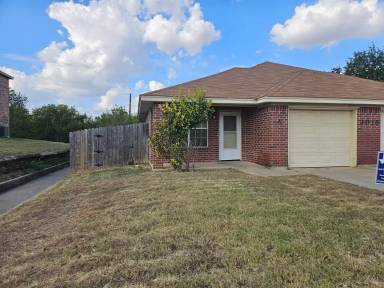 Main picture of 3015 Cantabrian Dr