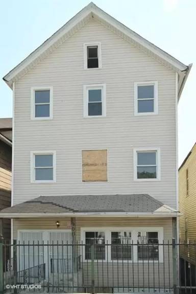Main picture of 9011 S Brandon Ave