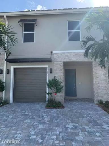 Main picture of 8690 Via Mar Rosso