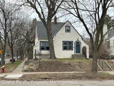 Main picture of 691 Fry St